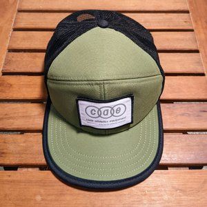 CIELE ATHLETICS | TRKCap SC Equipment V Trucker Hat | Olive/Black | Unisex